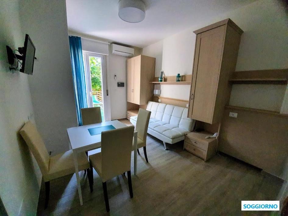 B&B Airone Cervia - Camere E Appartamenti Ngoại thất bức ảnh