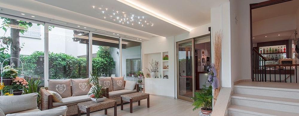 B&B Airone Cervia - Camere E Appartamenti Ngoại thất bức ảnh