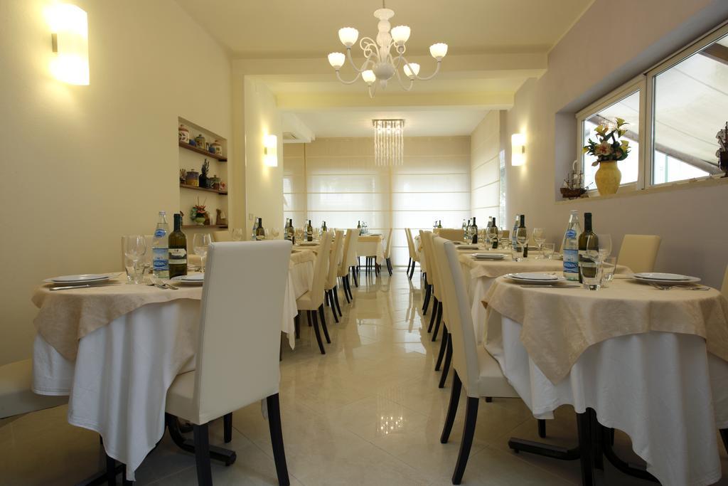 B&B Airone Cervia - Camere E Appartamenti Ngoại thất bức ảnh