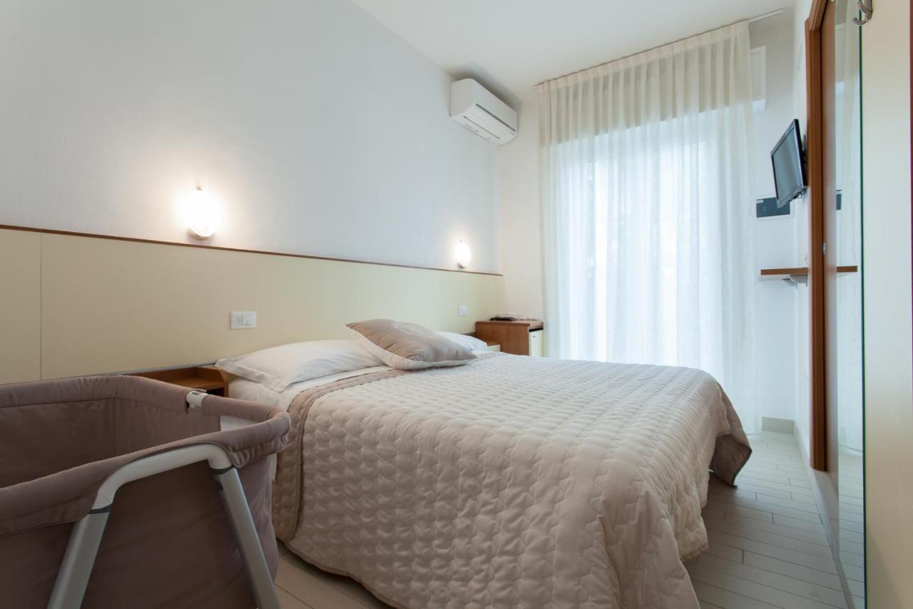 B&B Airone Cervia - Camere E Appartamenti Ngoại thất bức ảnh